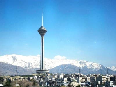 تبلیغات محیطی برج میلاد