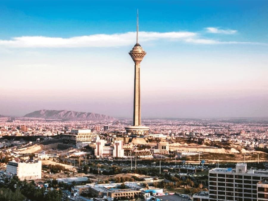 تبلیغات محیطی و محاطی برج میلاد